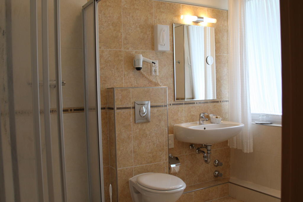 Hotel Buerger Siegen Quarto foto
